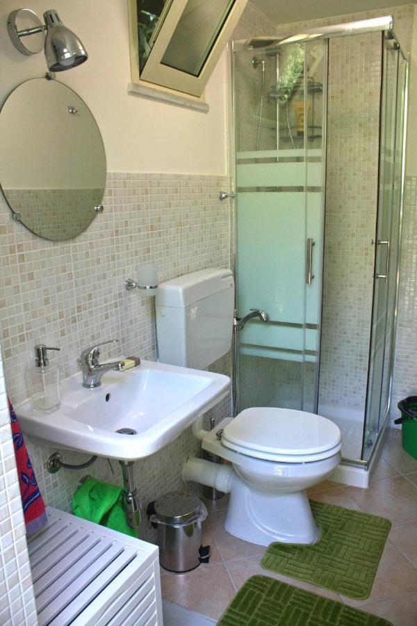 Camera Indipendente Con Bagno Immersa Nel Verde 바게리아 외부 사진